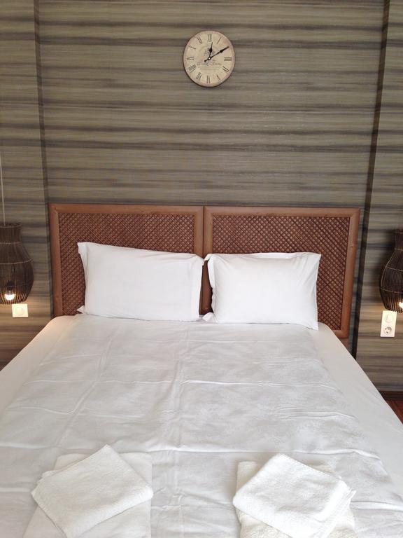 Guest Rooms Maria Luiza 瓦爾納 外观 照片